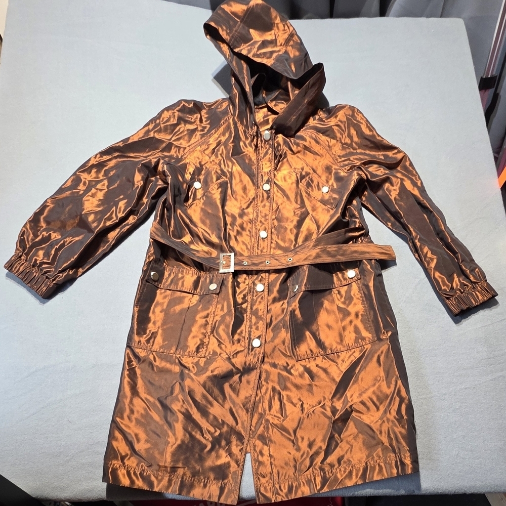 St. John EUC Shiny Bronze Lightweight Trench Coat With Belt Sizw 12 PTP 22